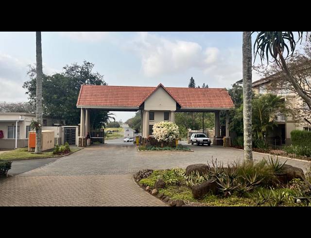3 BEDROOM APARTMENT FOR SALE IN MANOR ESTATES